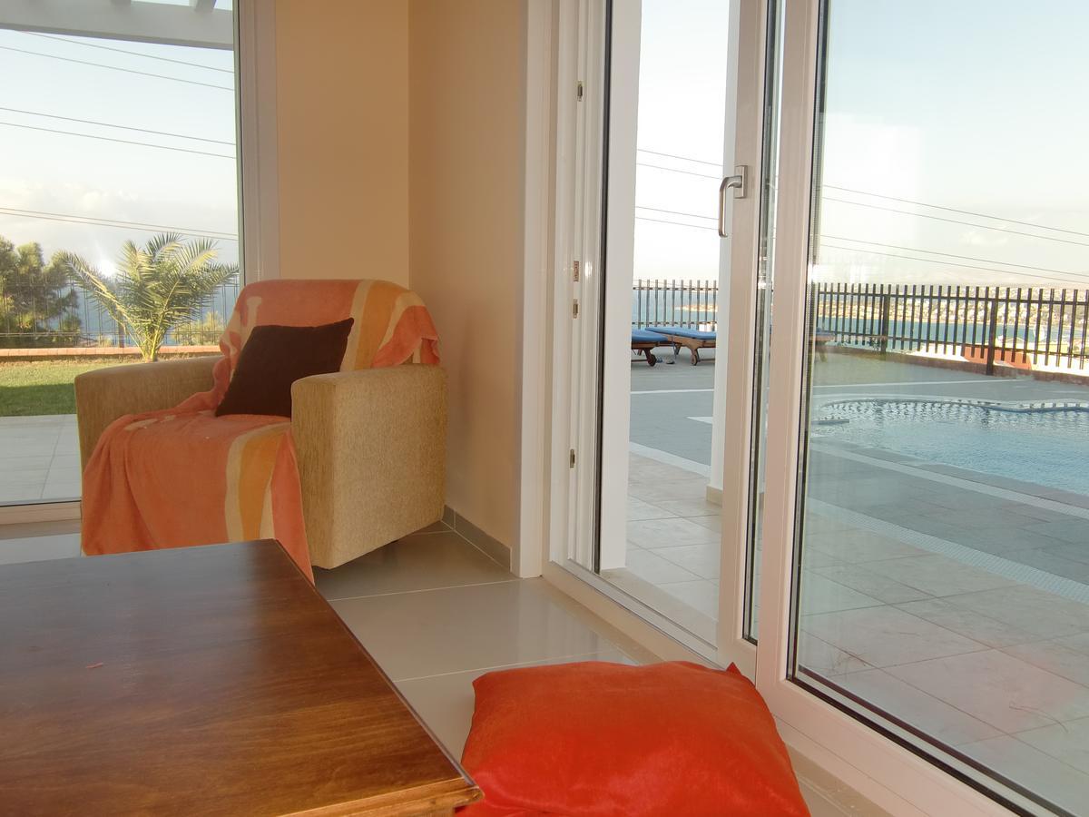 Luxury Villa With Amazing View, Cesme Bagian luar foto